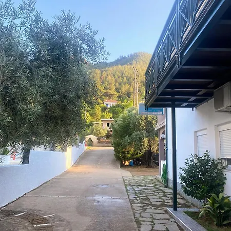 Blue Sky * Skala Potamias